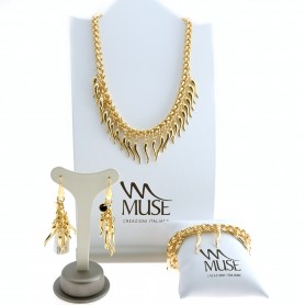 Muse - Collana, orecchini e bracciale in bronzo dorato con corni.