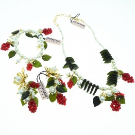 Ottaviani - Collana, bracciale e orecchini con perle di vetro, perline, foglie di vetro e fiori smaltati.